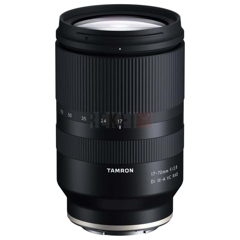 Objectif Tamron 17 70mm f2.8 Di III A VC RXD en monture Sony E pour appareils hybrides APS C vue de trois quarts